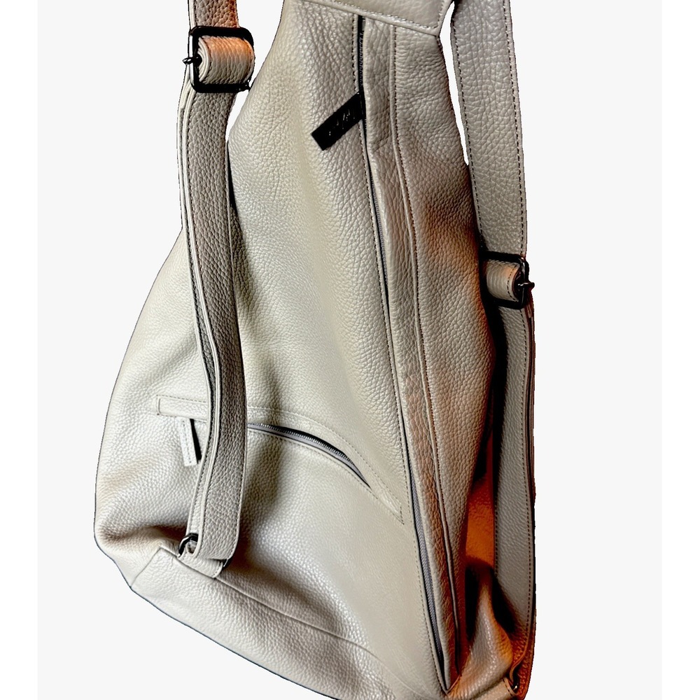 Discord Yohji Yamamoto | Leather Logo Backpack Beige KLDR-0